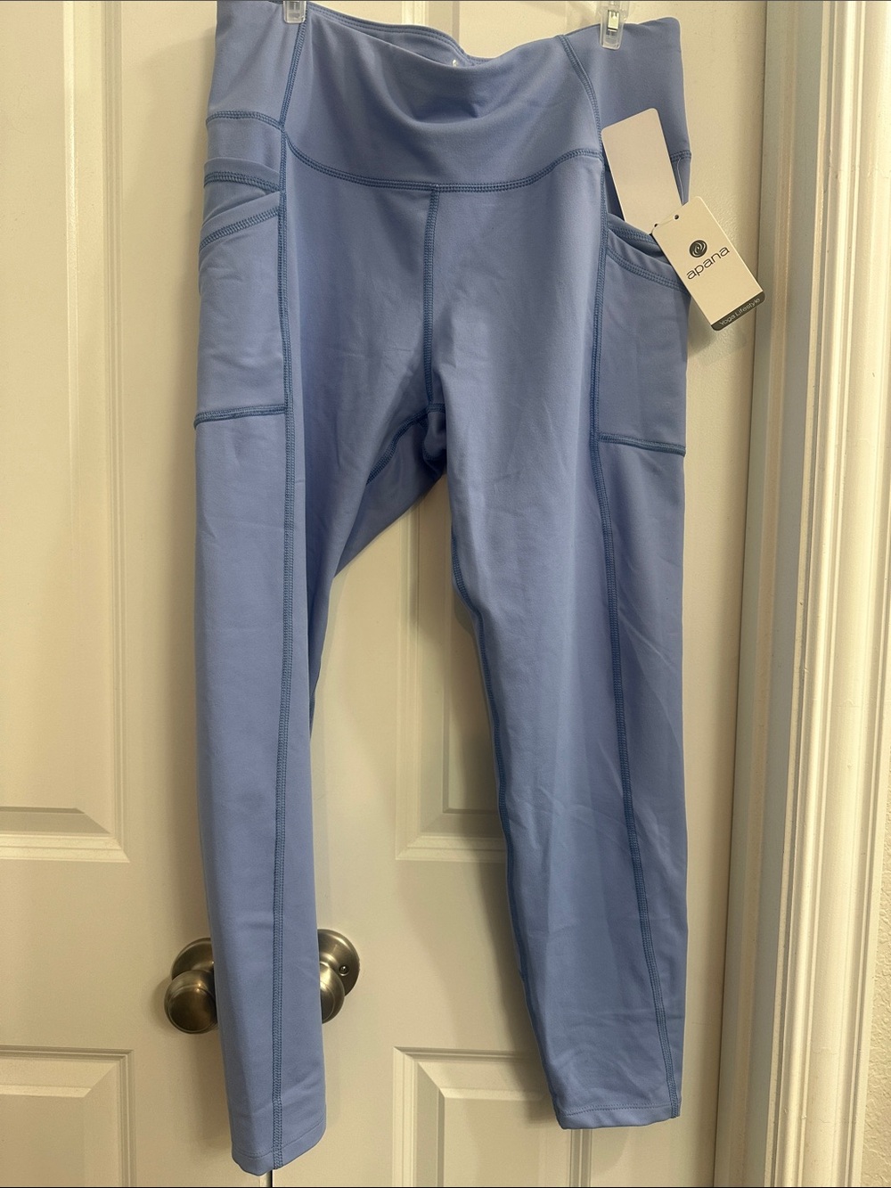 Women’s Lavender Active Leggings with Side Pockets
